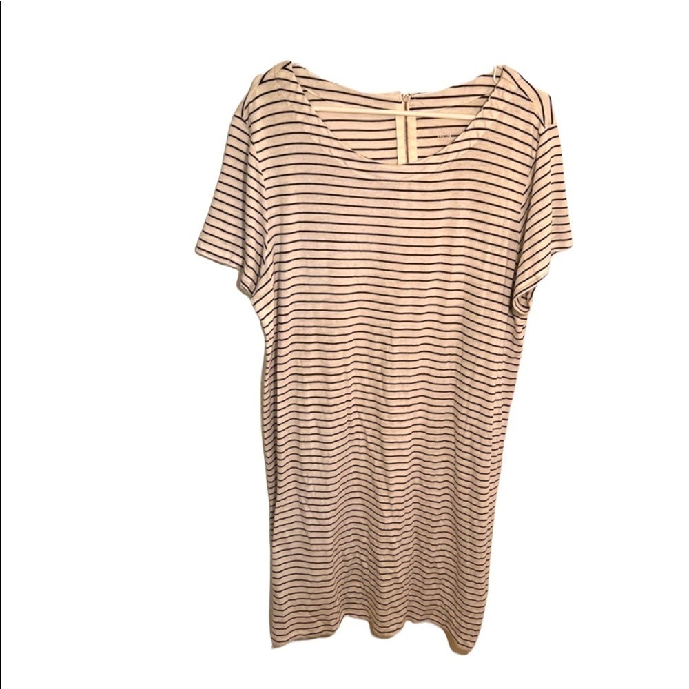 Merona Women's Size XXL T-Shirt Dress Short Sleeve White Black Stripes Crewneck